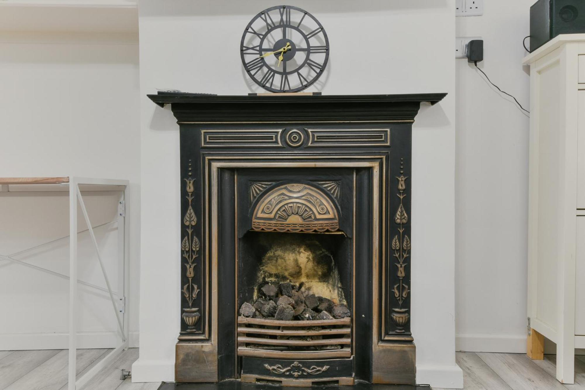 Bromley Serviced Apartments - Beckenham Place Park - London - 2 Bed House - Free Parking - 2 Beds 1 Sofabed Kültér fotó