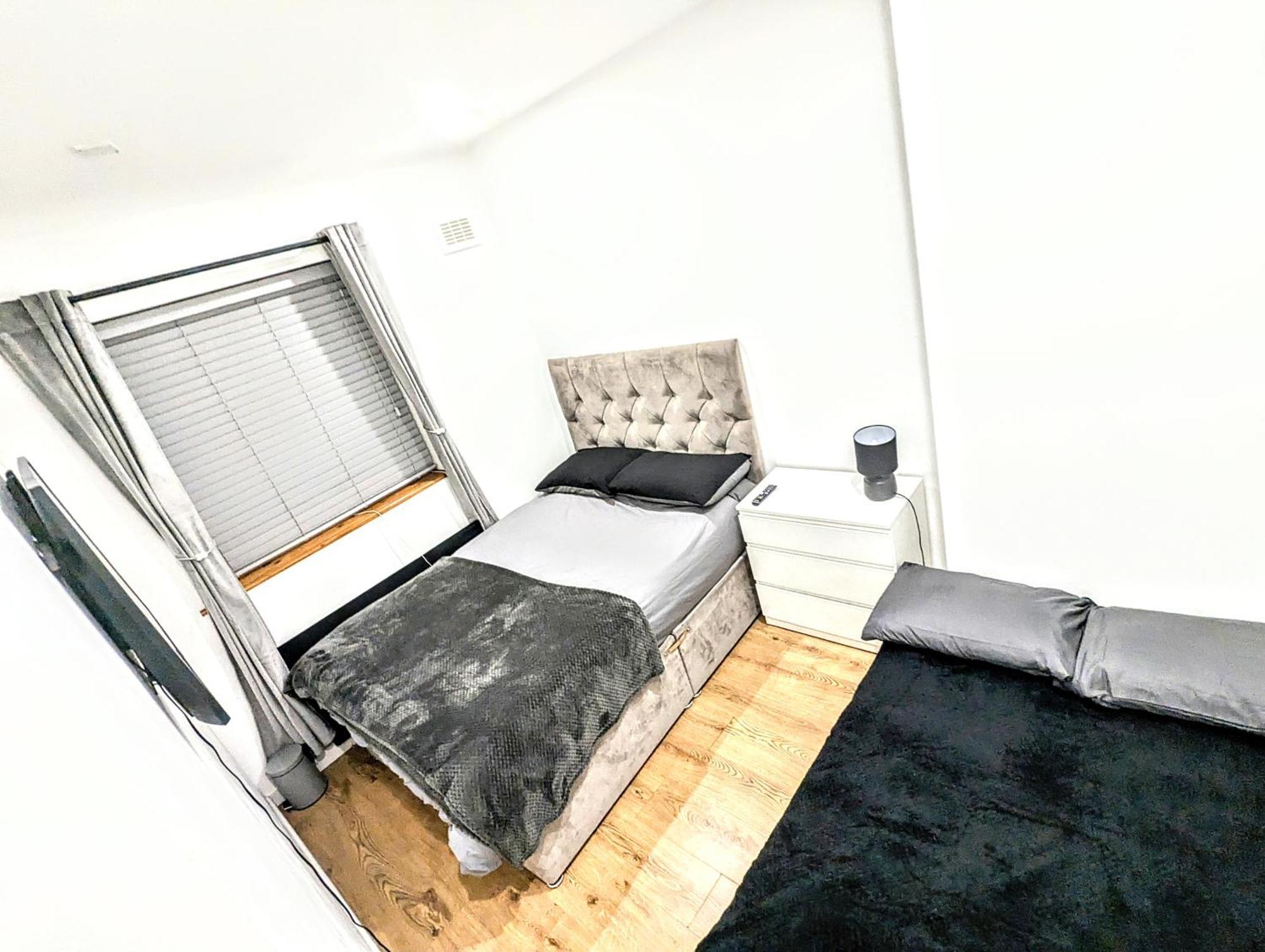 Bromley Serviced Apartments - Beckenham Place Park - London - 2 Bed House - Free Parking - 2 Beds 1 Sofabed Kültér fotó