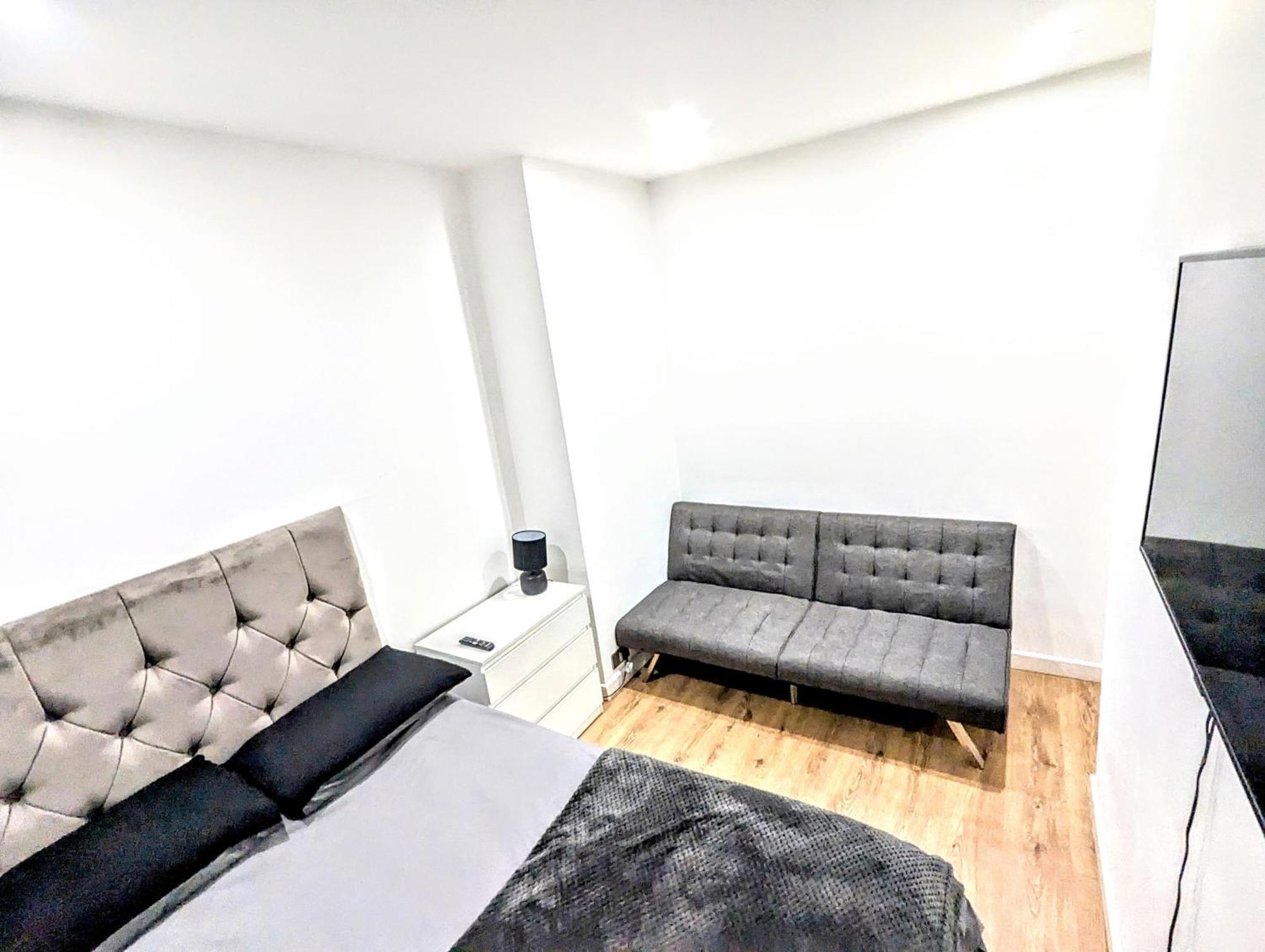 Bromley Serviced Apartments - Beckenham Place Park - London - 2 Bed House - Free Parking - 2 Beds 1 Sofabed Kültér fotó