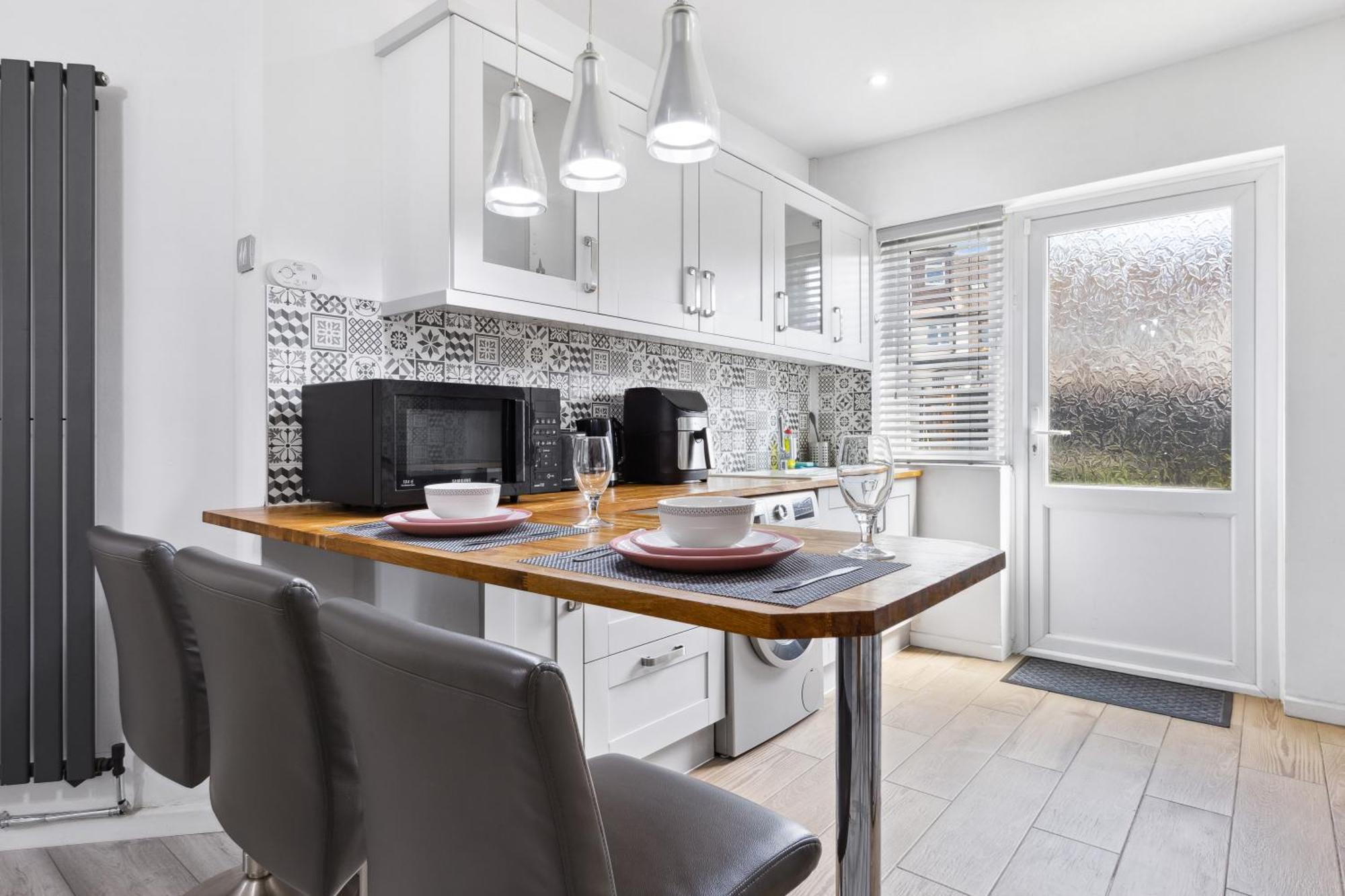 Bromley Serviced Apartments - Beckenham Place Park - London - 2 Bed House - Free Parking - 2 Beds 1 Sofabed Kültér fotó