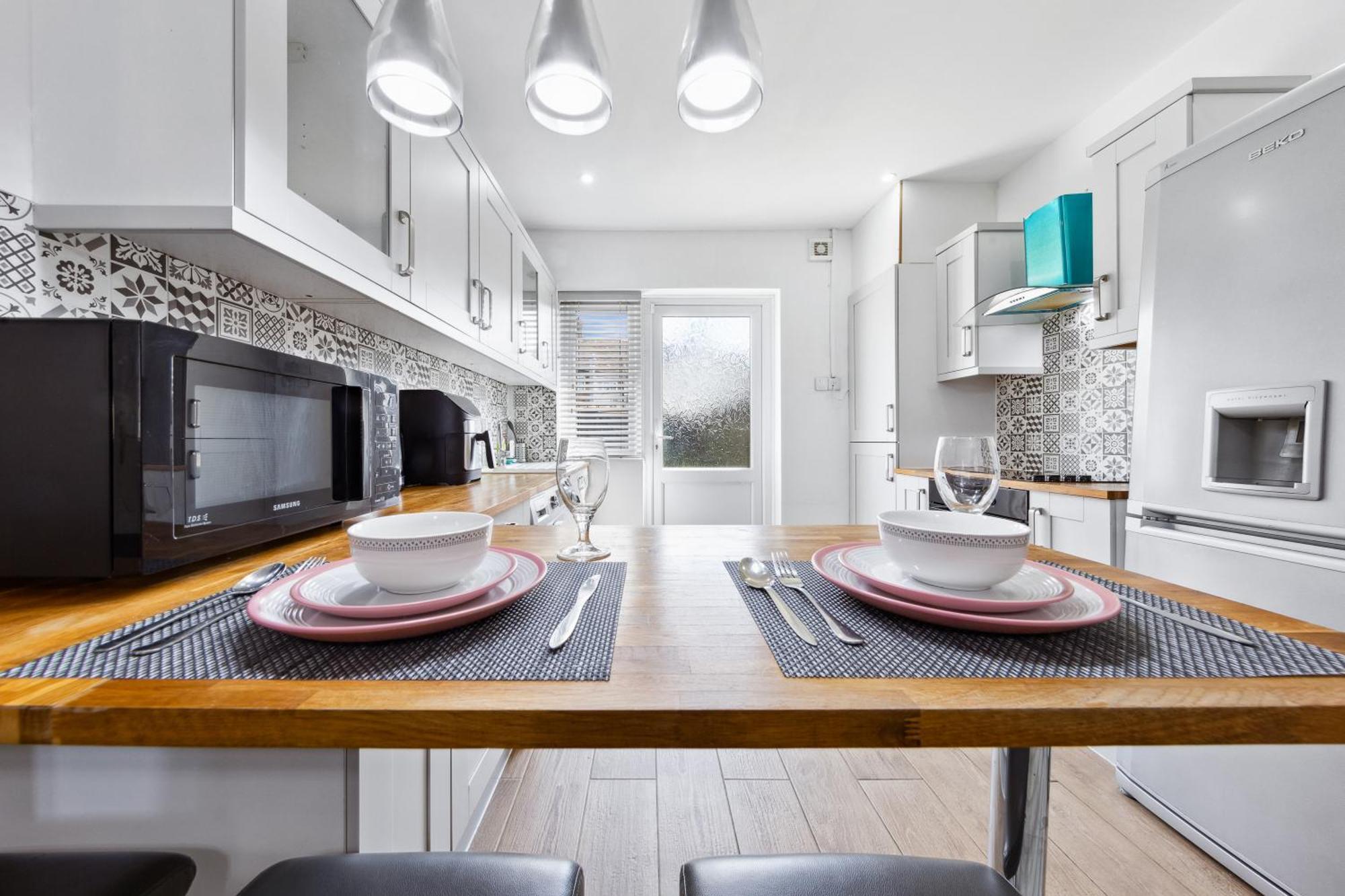 Bromley Serviced Apartments - Beckenham Place Park - London - 2 Bed House - Free Parking - 2 Beds 1 Sofabed Kültér fotó