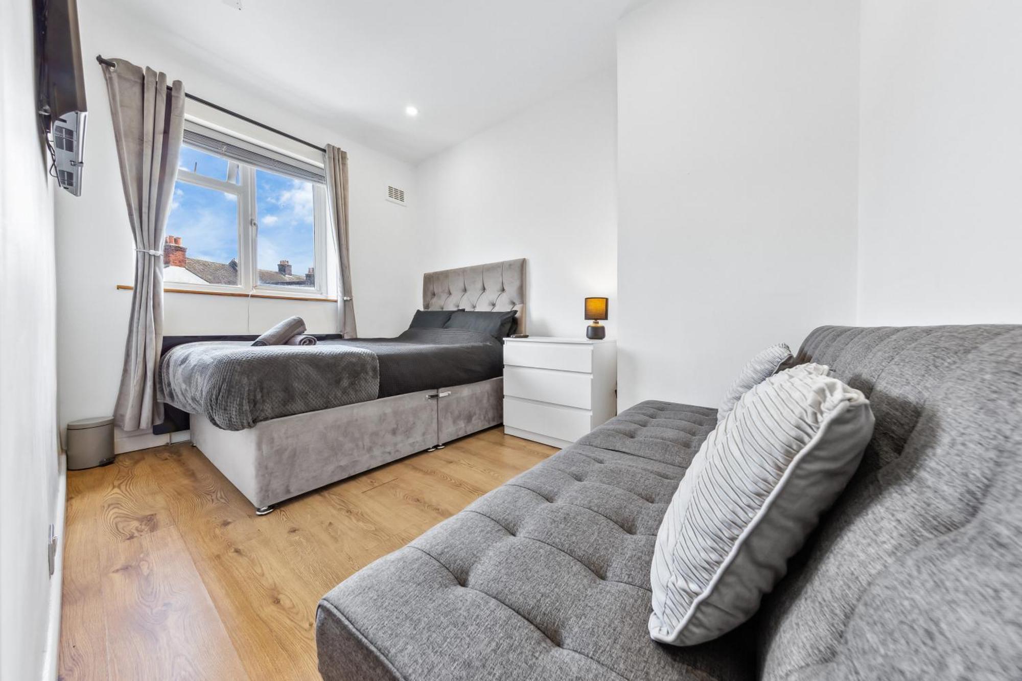 Bromley Serviced Apartments - Beckenham Place Park - London - 2 Bed House - Free Parking - 2 Beds 1 Sofabed Kültér fotó